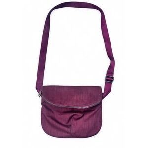 Lululemon Athletica Foldover Crossbody Bag in Bordeaux Drama Travel Adjustable